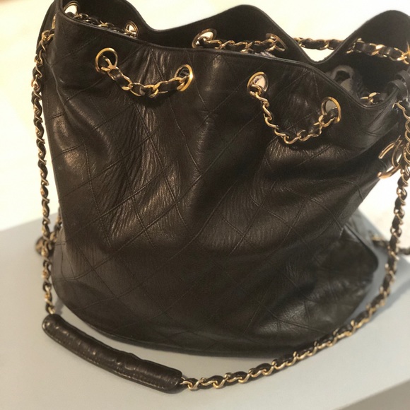 Vintage Chanel bucket bag - Picture 2 of 8